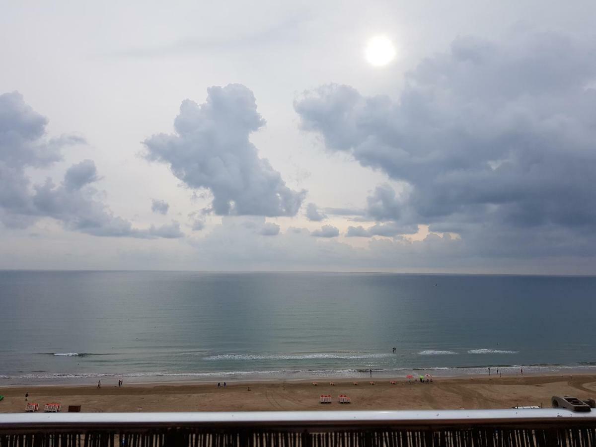 Apartamento De Lujo En Primera Linea De La Playa De Cullera Con Vistas Al Castillo Exterior foto